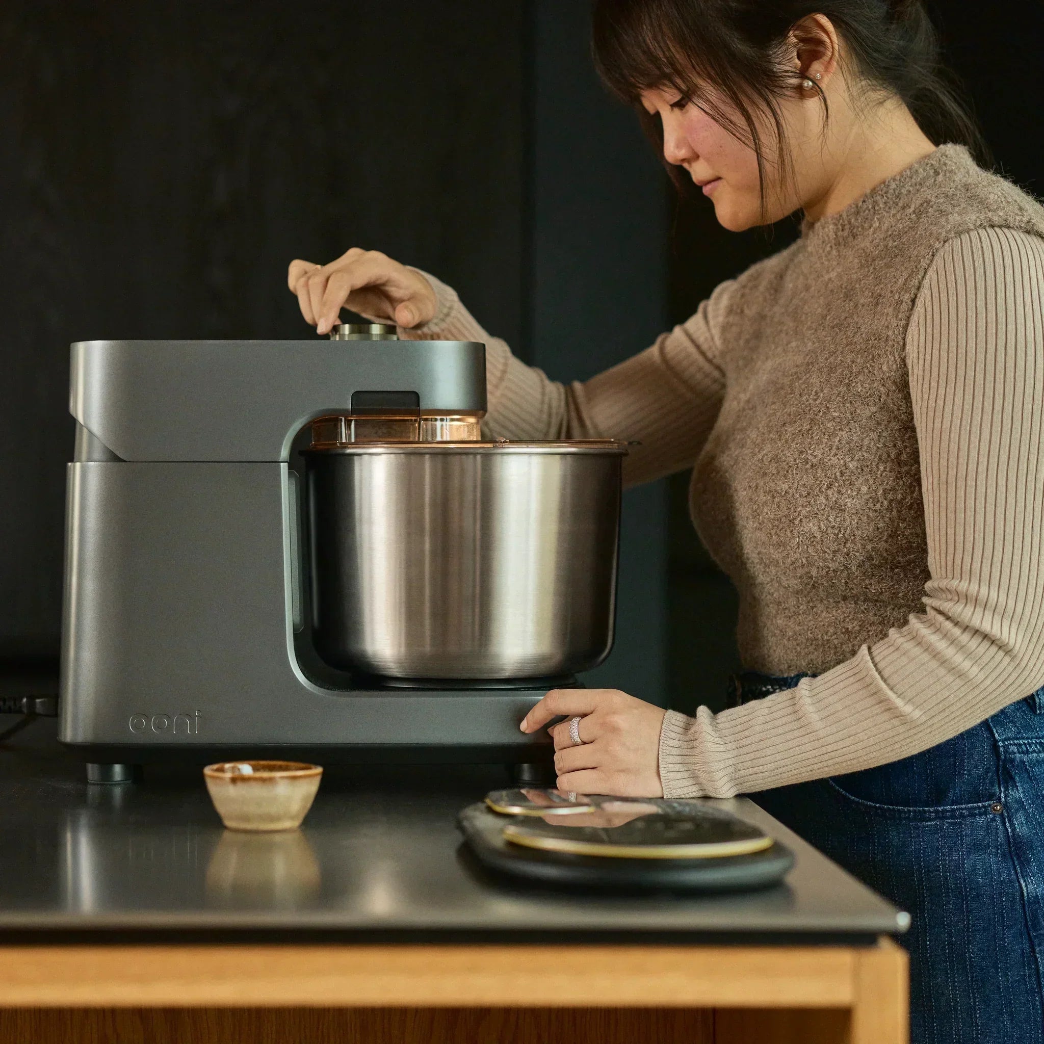 Halo_Pro_Charcoal_Grey_4