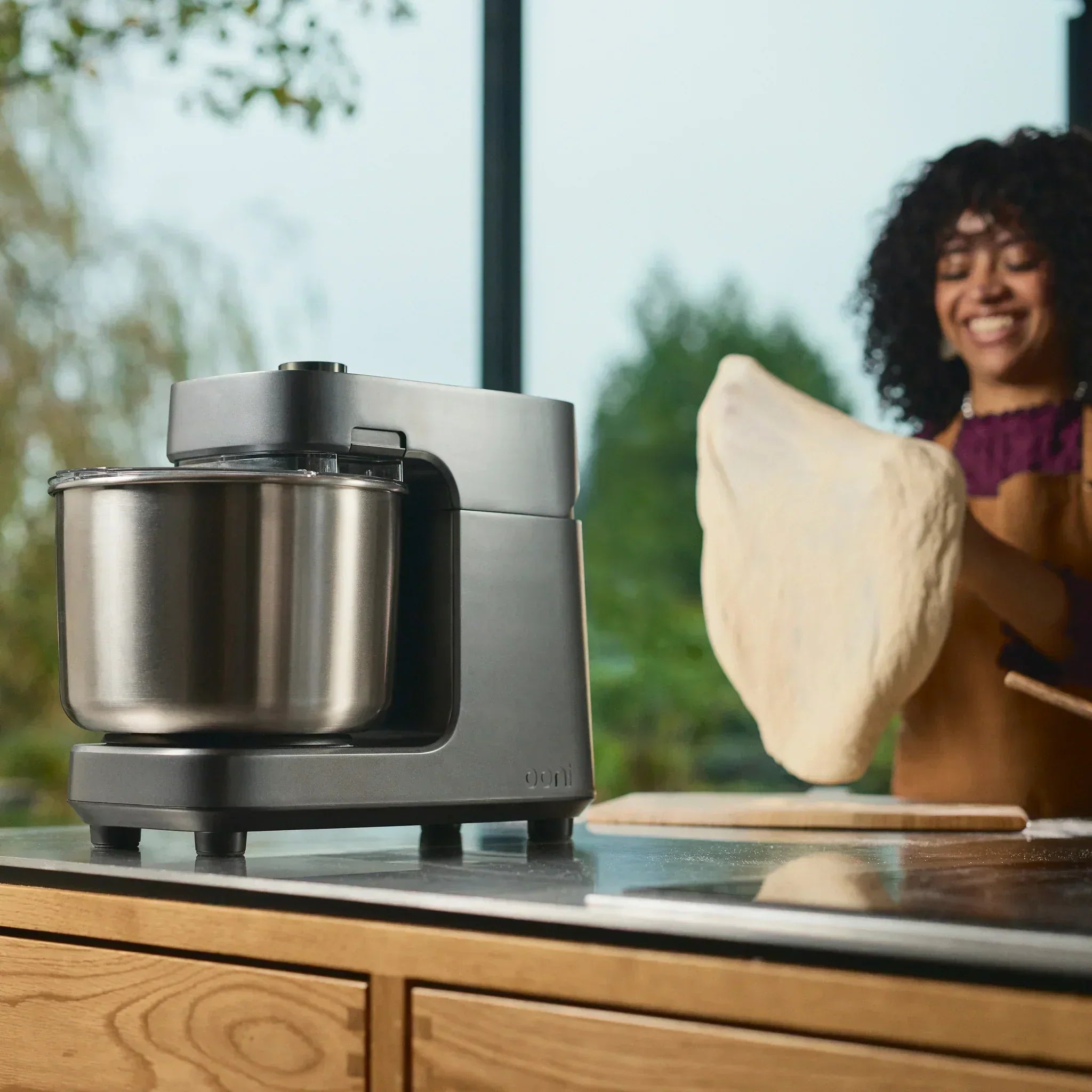 Halo_Pro_Charcoal_Grey_Pizza_Stretch-2048x2048-327b05c