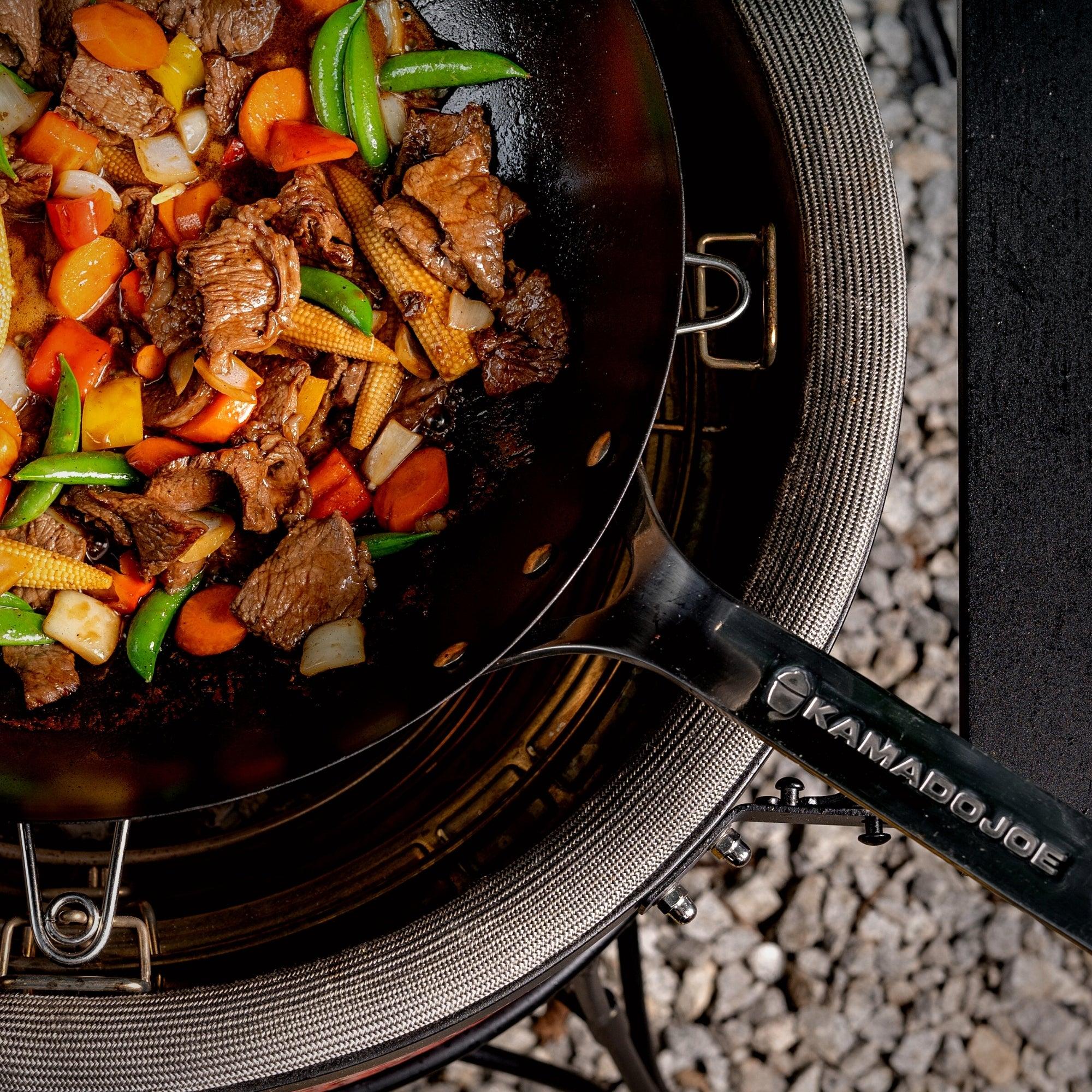 karbon-steel-wok-by-kamado-joe-bbq-land-7