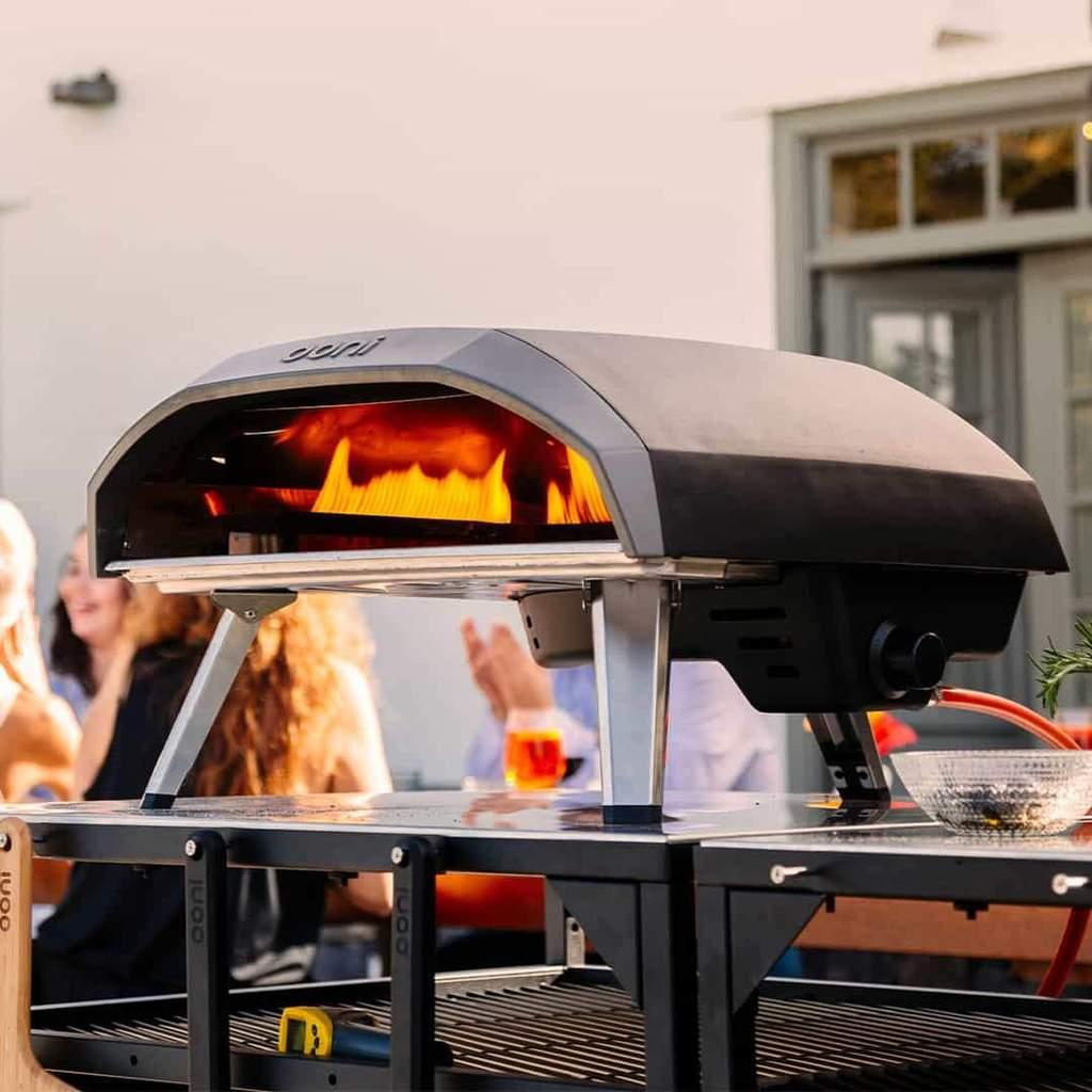 ooni-koda-16-gas-powered-outdoor-pizza-oven-bbq-land-3